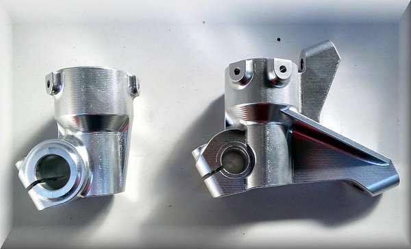Radial Gabelfüße L+R CNC gefräste passend für KTM 450 525 650 WP Gabel 108 mm Bremssattel