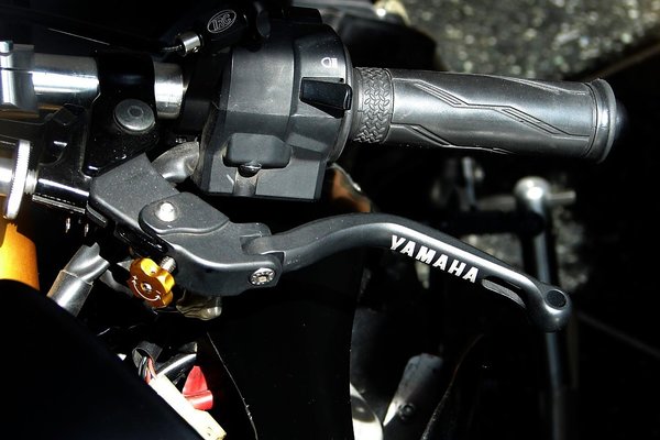 Bremshebel & Kupplungshebel EVO für Yamaha YZF-R1 M1 YZF-R6 MT-09 SP YZF-R7