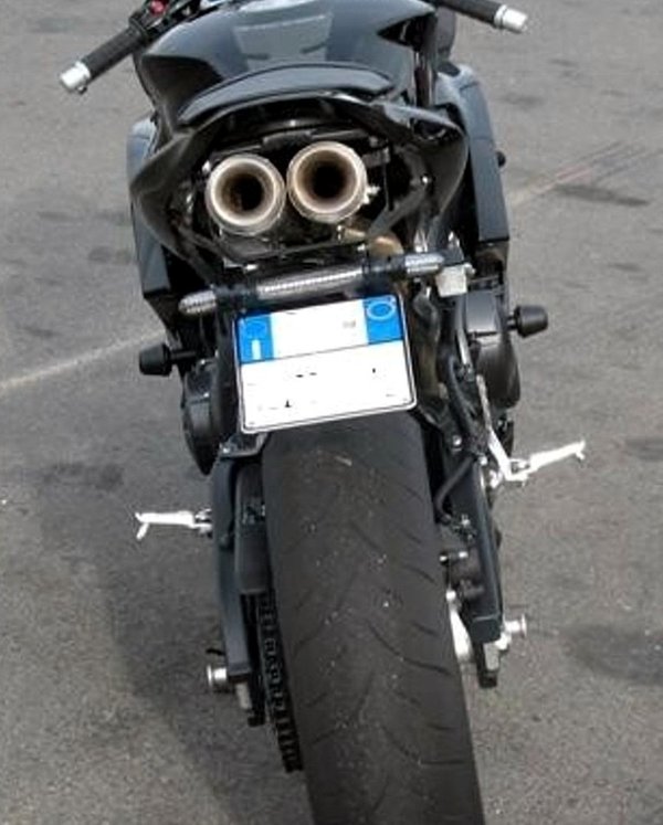 Kennzeichenhalter inkl LED für Honda CBR 600 RR Bj 07- Motorrad zub Auspuff