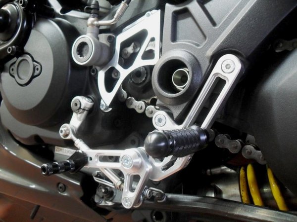 Fussrastenanlage einstellbar für Ducati Diavel Motorrad Silber
